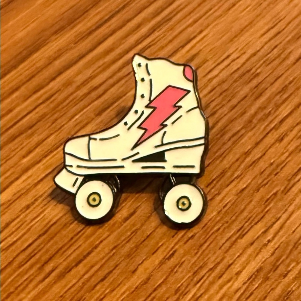 Women’s Accessories White Roller Skates with Pink Lightening Bolt Enamel pin